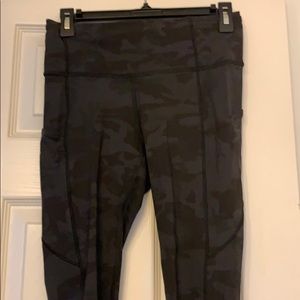 Dark camo lululemon leggings